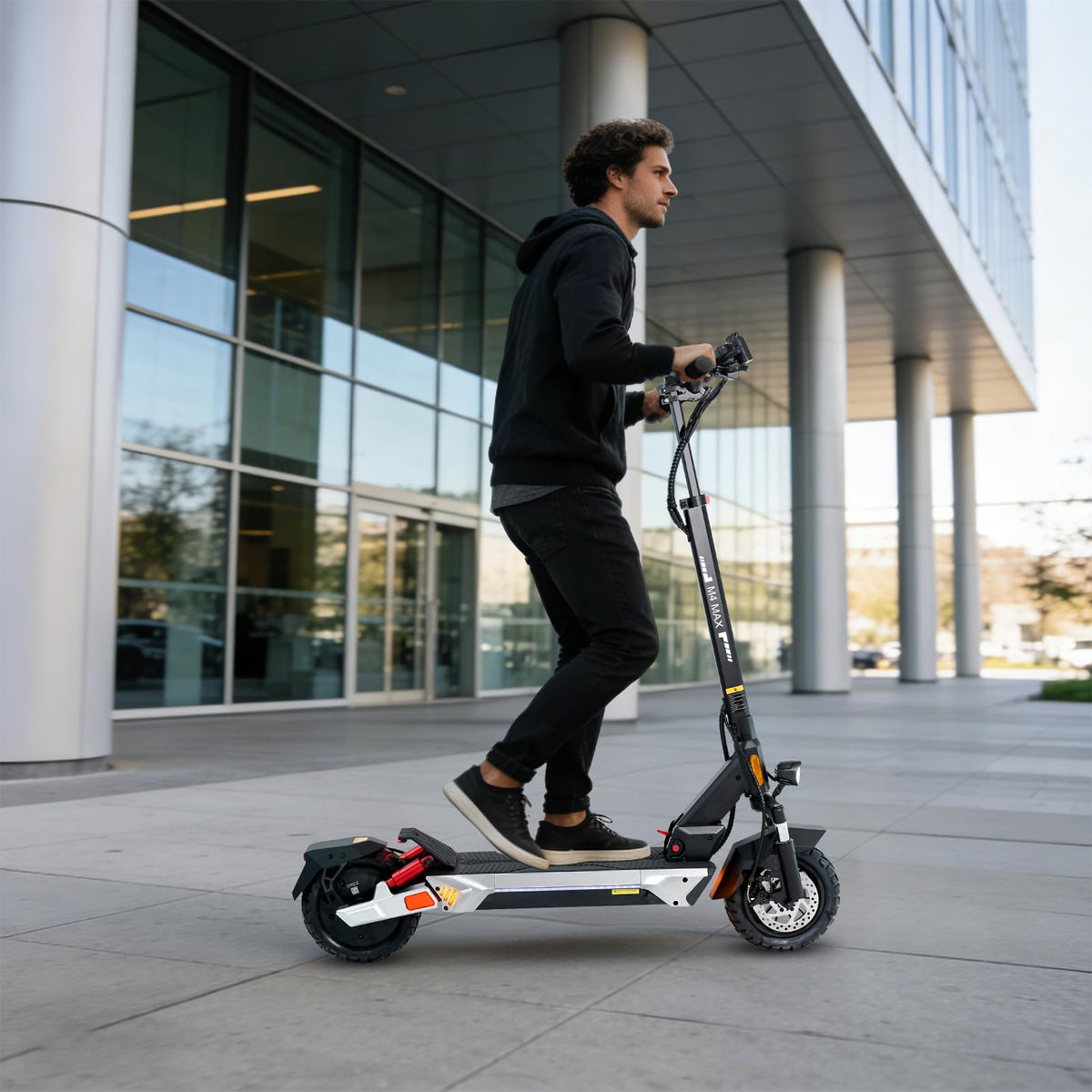 Electric Scooter 1600/4000/6000W Motor 50 Miles Range 10" Off Road Tire Folding E-Scooter with Detachable Seat Y825